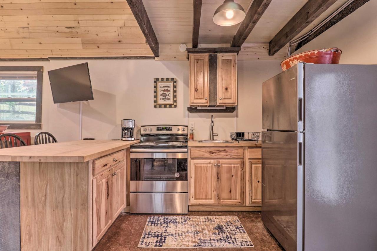 Rustic Hendersonville Farm Studio With Private Deck Dış mekan fotoğraf