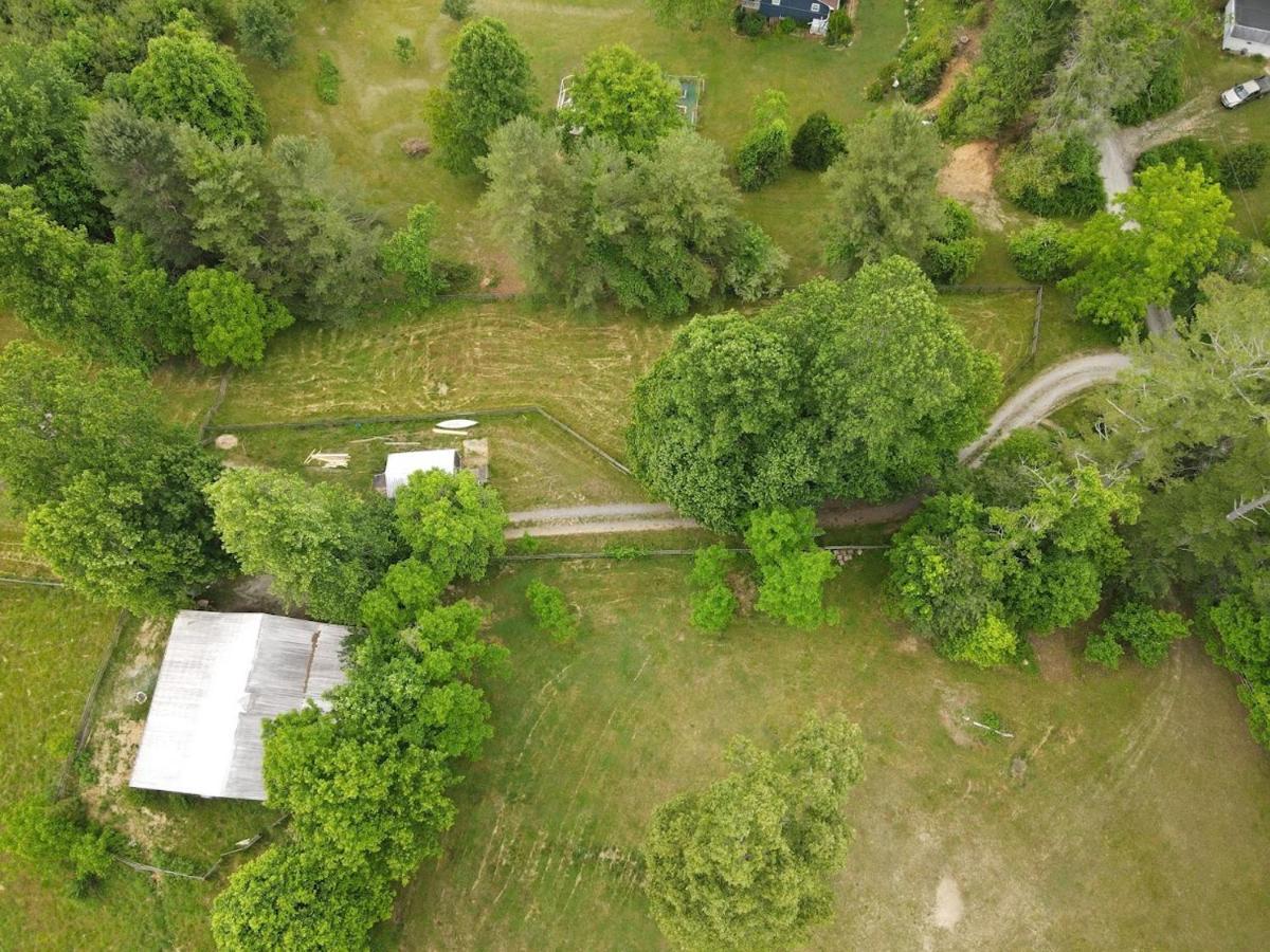 Rustic Hendersonville Farm Studio With Private Deck Dış mekan fotoğraf